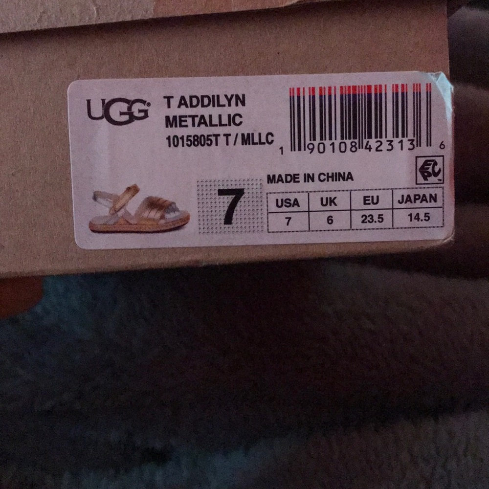 Kids ugg sandal